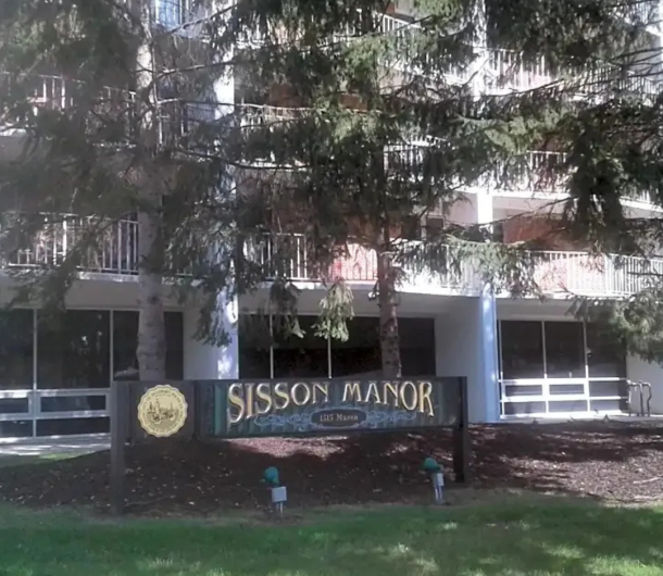 Sisson Manor 1